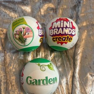 Zuru mini verse mini brands Set of 3 Mini Brands Create Balls Set